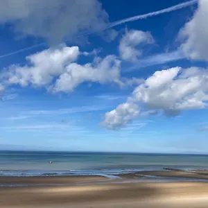  Apartment Happy In - Lovely With Seaview At The